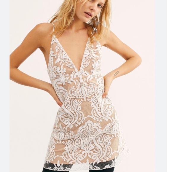 FREE PEOPLE NWT Sequin Mini Dress Size 6 - Picture 4 of 10